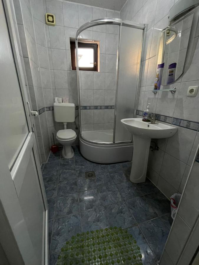 Ela Hostel Πρίζρεν Εξωτερικό φωτογραφία