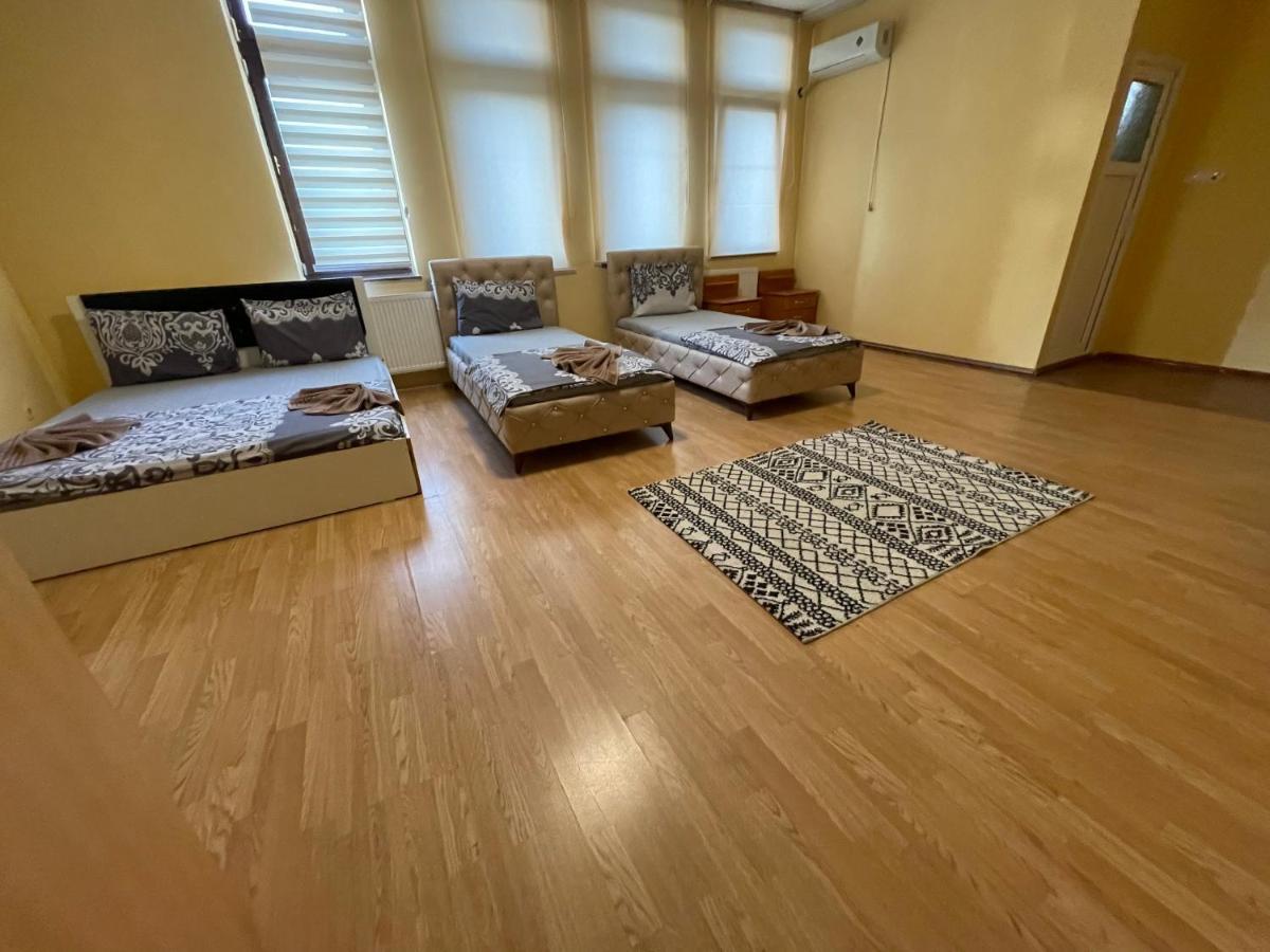 Ela Hostel Πρίζρεν Εξωτερικό φωτογραφία
