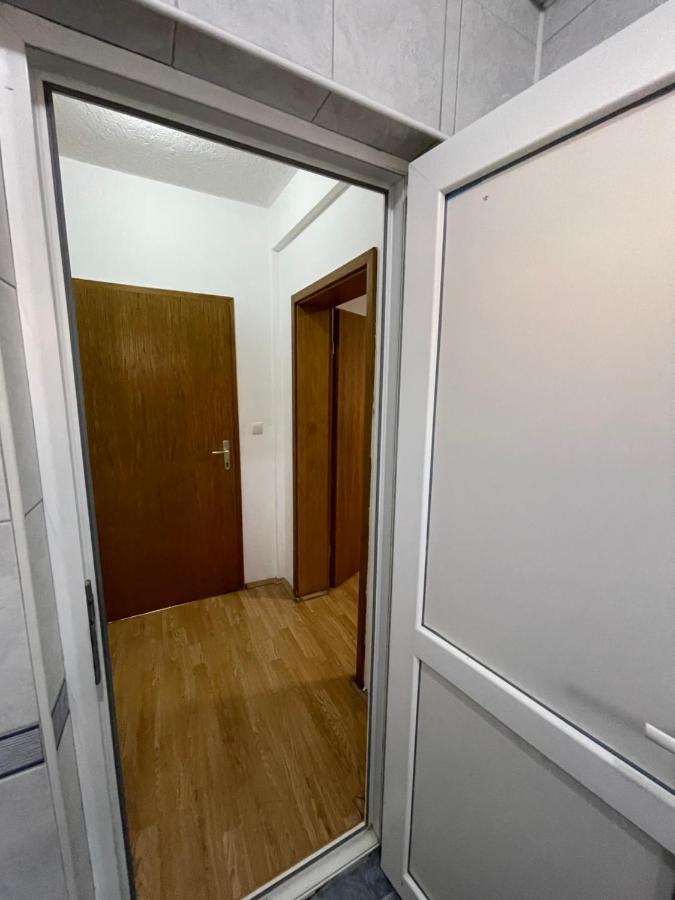 Ela Hostel Πρίζρεν Εξωτερικό φωτογραφία